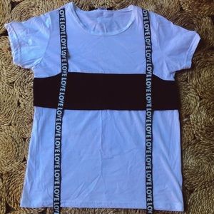 ❃ Boohoo Love T-shirt ❃